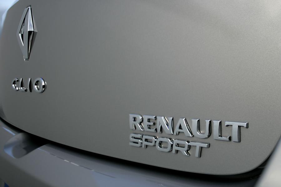  Renault Clio R.S. 2.0 16V 2006 года  (фото 69 из 125)